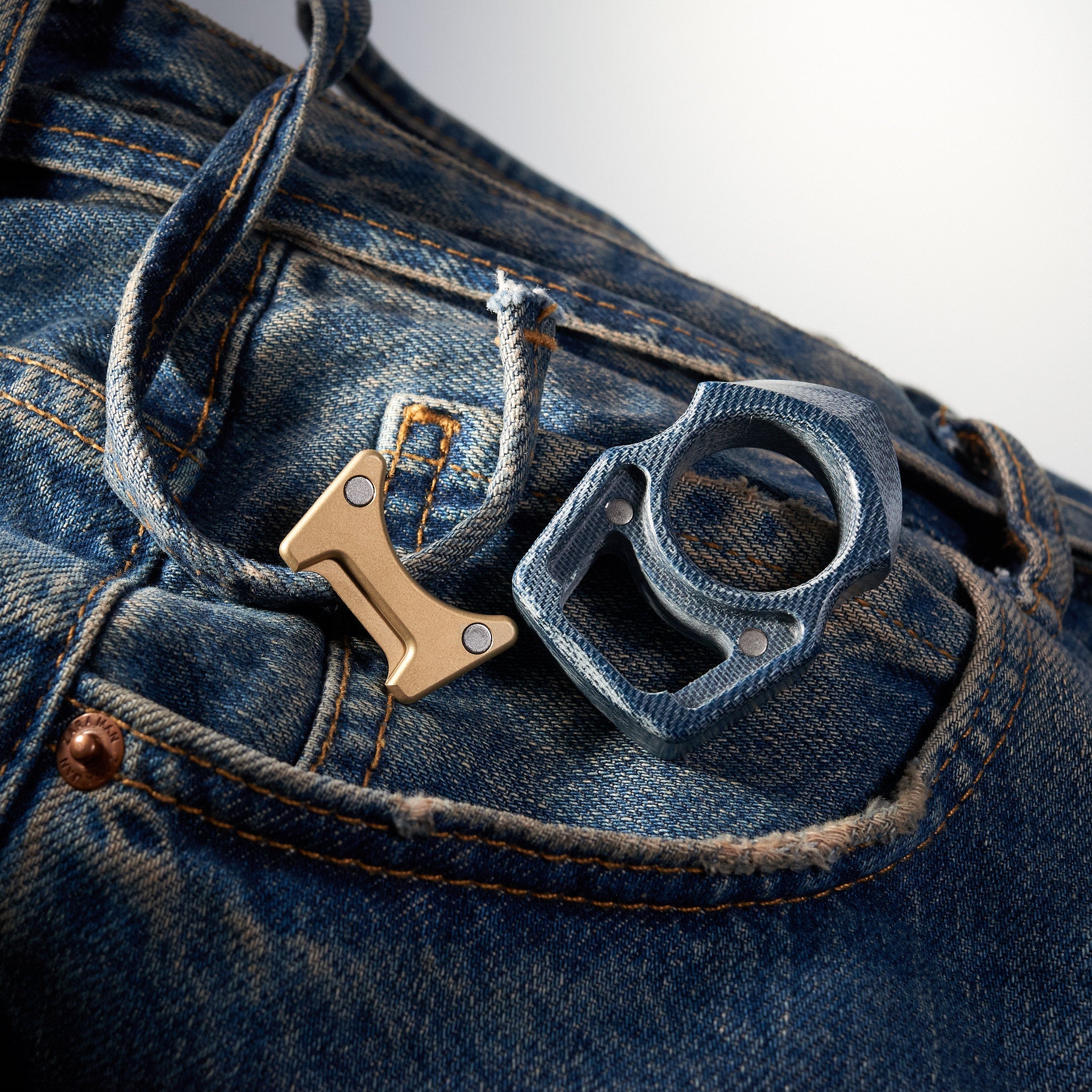 Denim Micarta EDC Keychain Swampy Shark