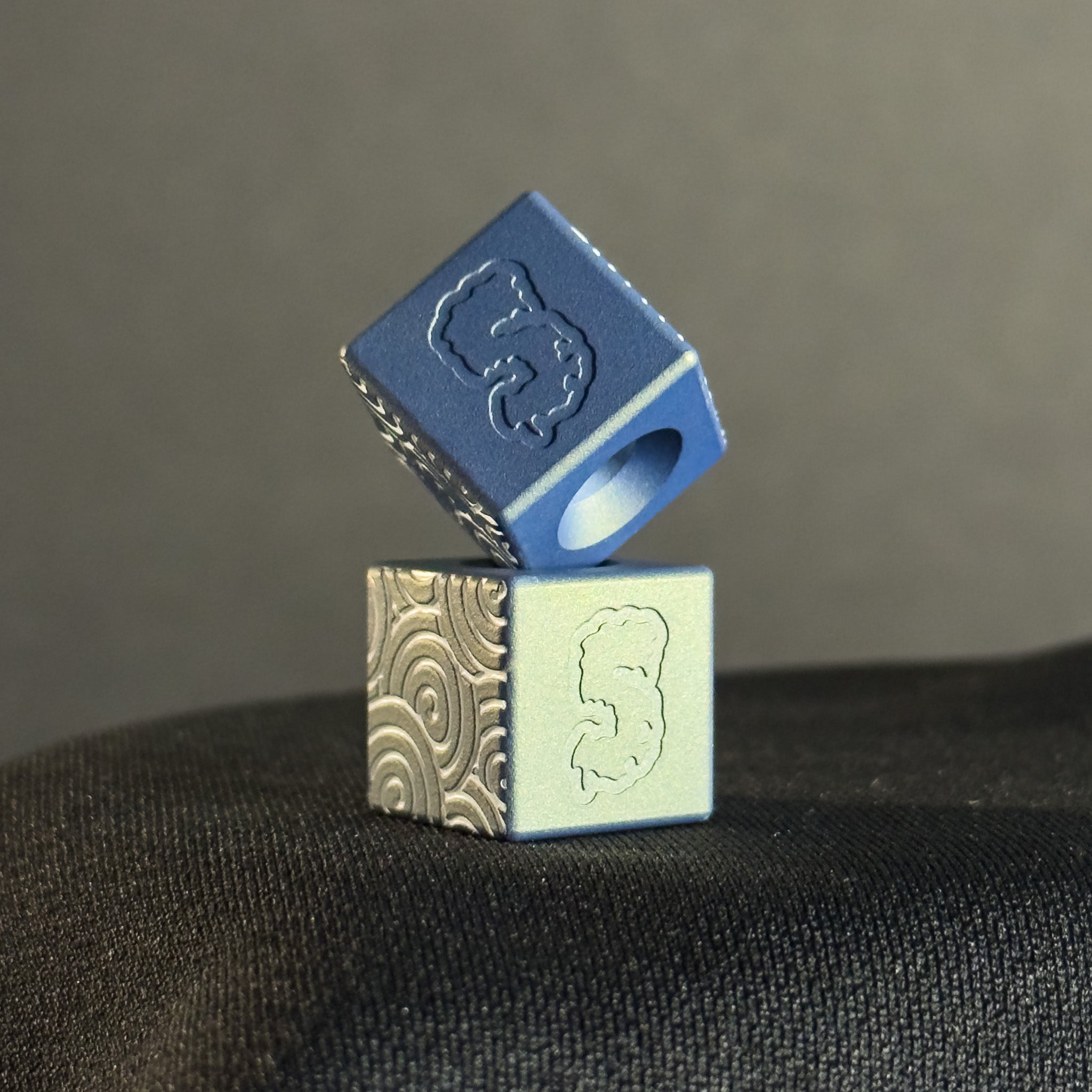 Paracord Bead Cube — White Japanese Pattern in Northern Lights Cerakote