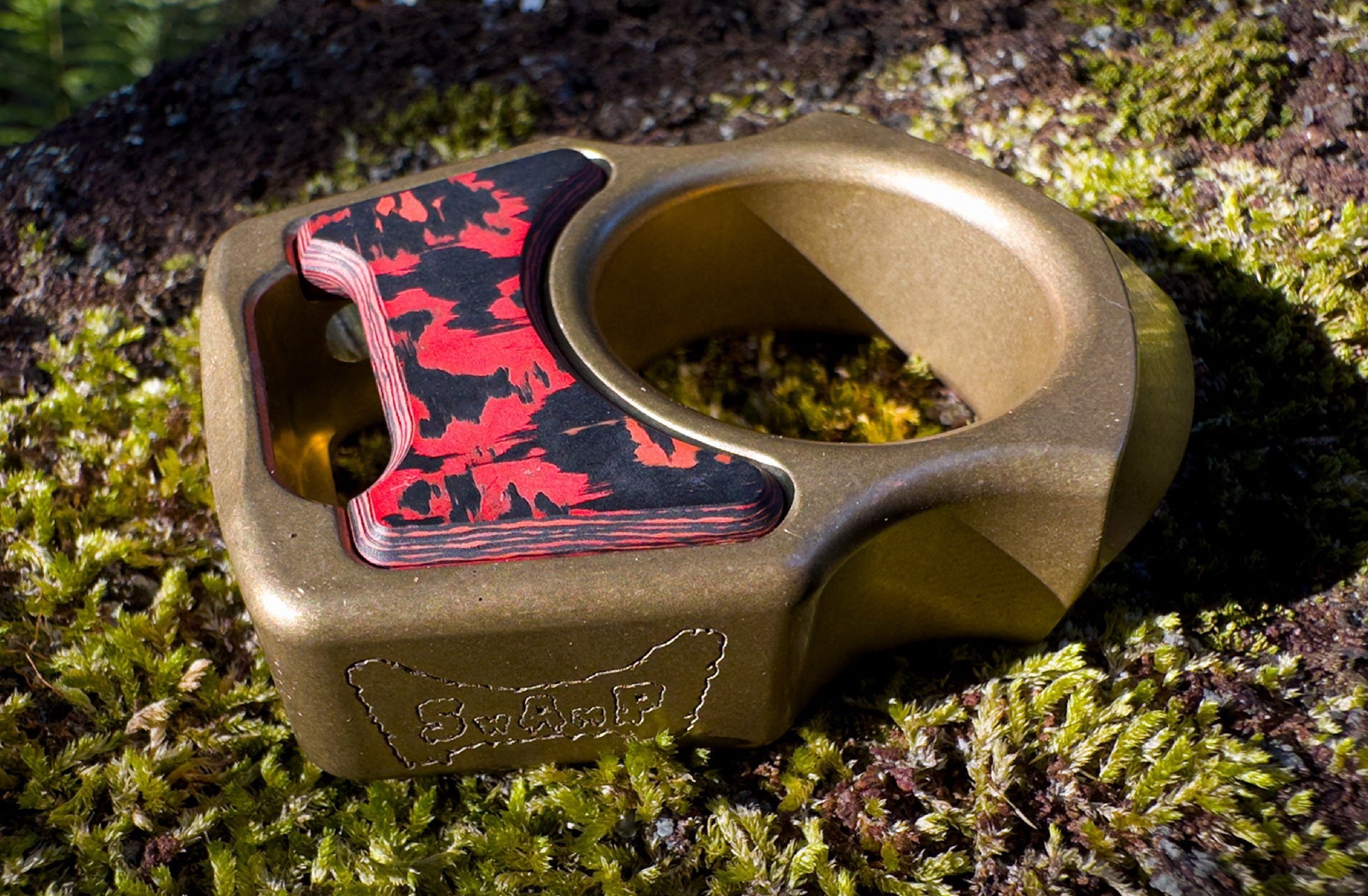 Carbon Fiber Lava Flow Inlay for Swampy Custom Keychains