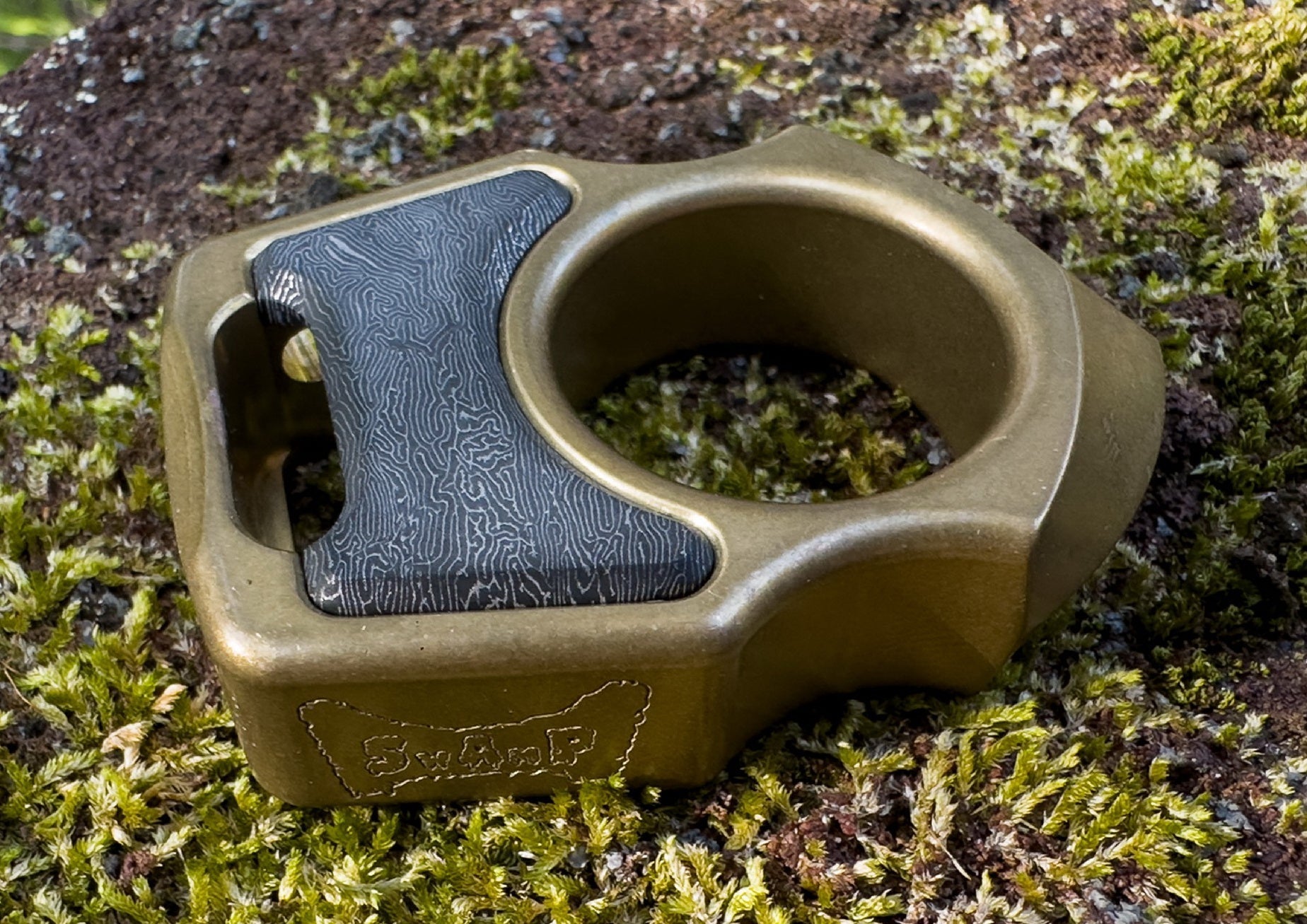 Carbon Fiber Space Coral Silver SS Inlay for Swampy Custom Keychains