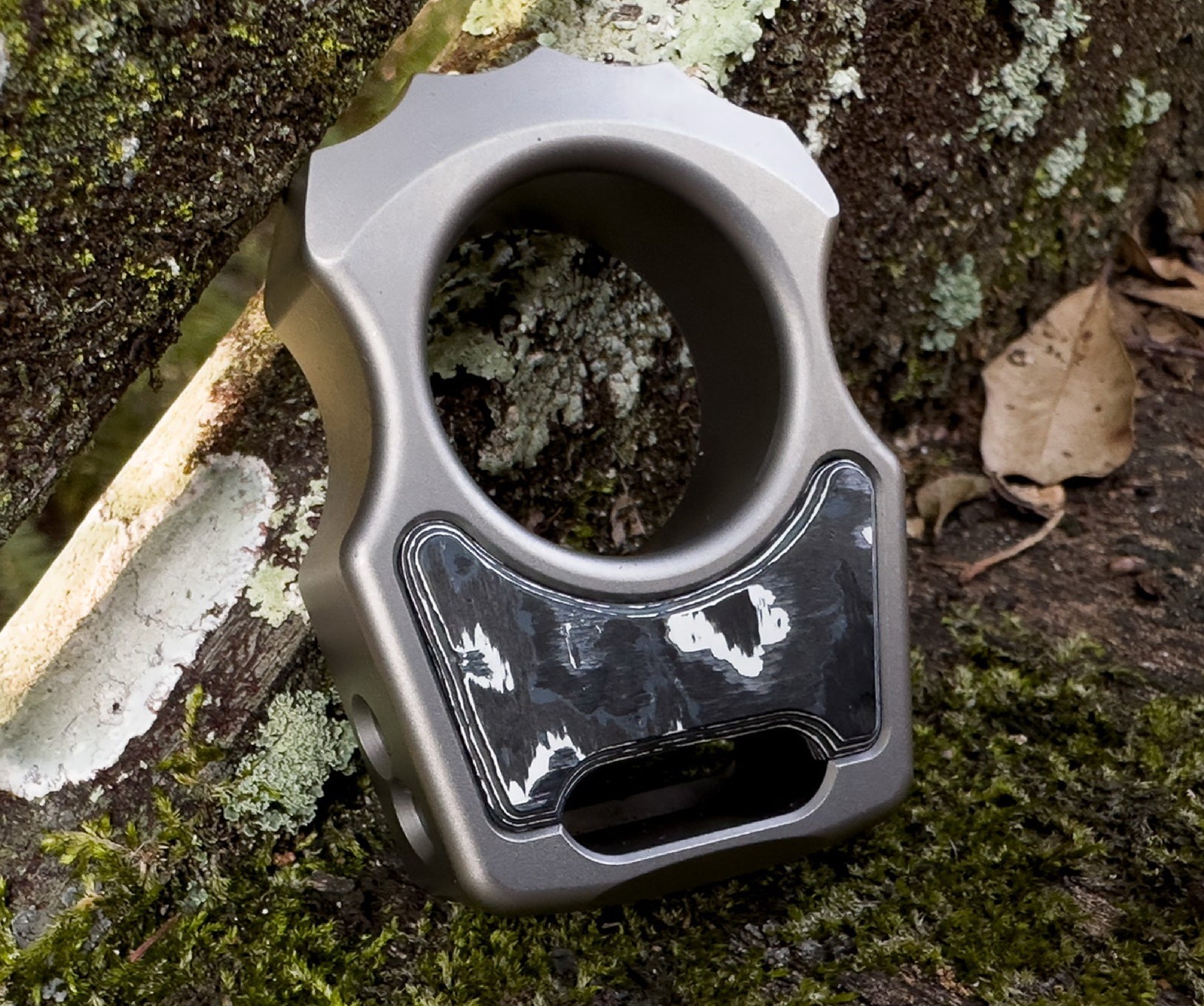 Carbon Fiber White Storm Inlay for Swampy Custom Keychains