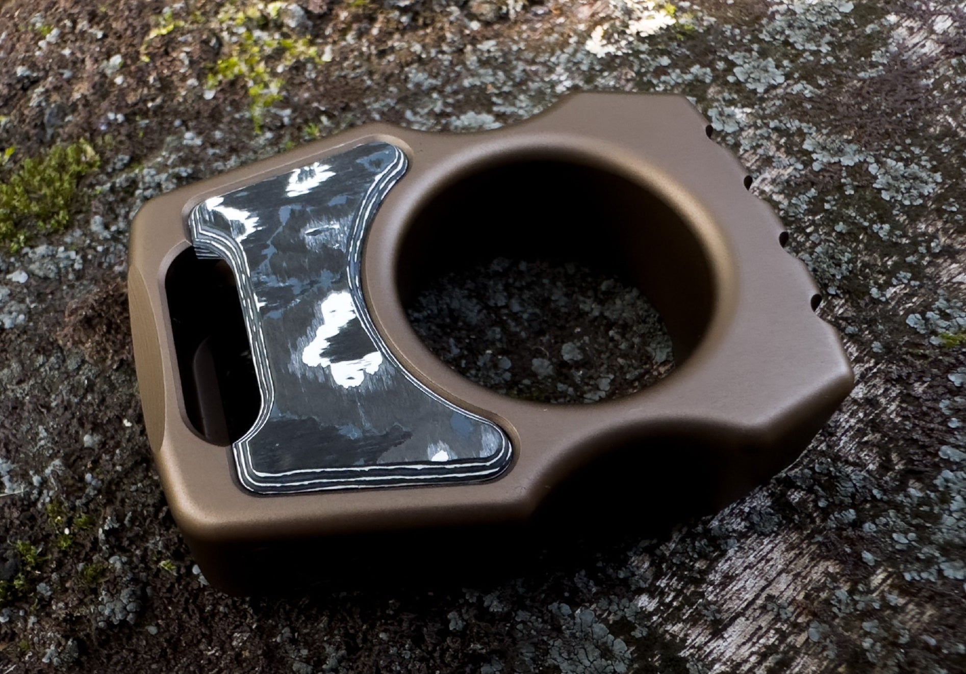 Carbon Fiber White Storm Inlay for Swampy Custom Keychains