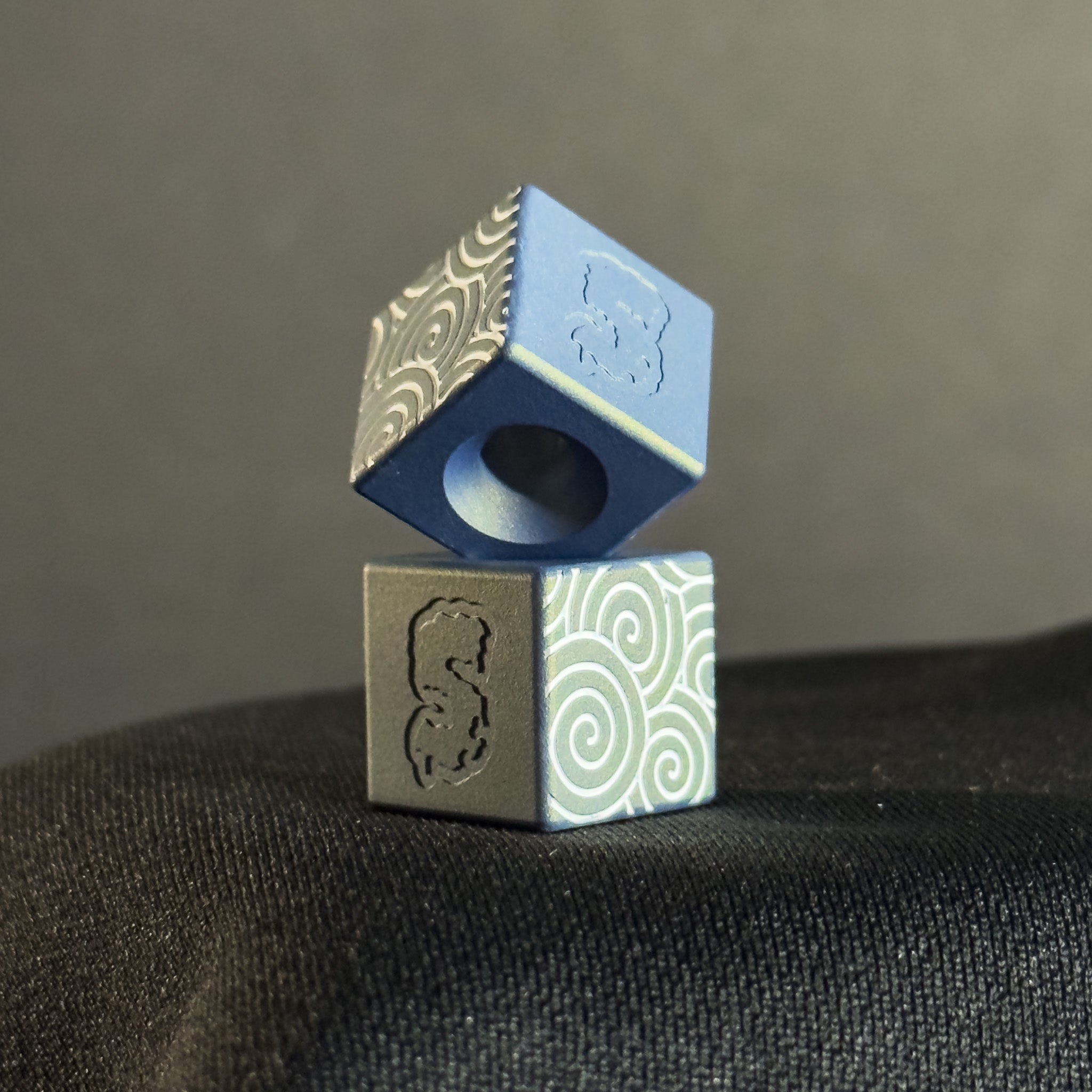 Paracord Bead Cube — White Japanese Pattern in Northern Lights Cerakote