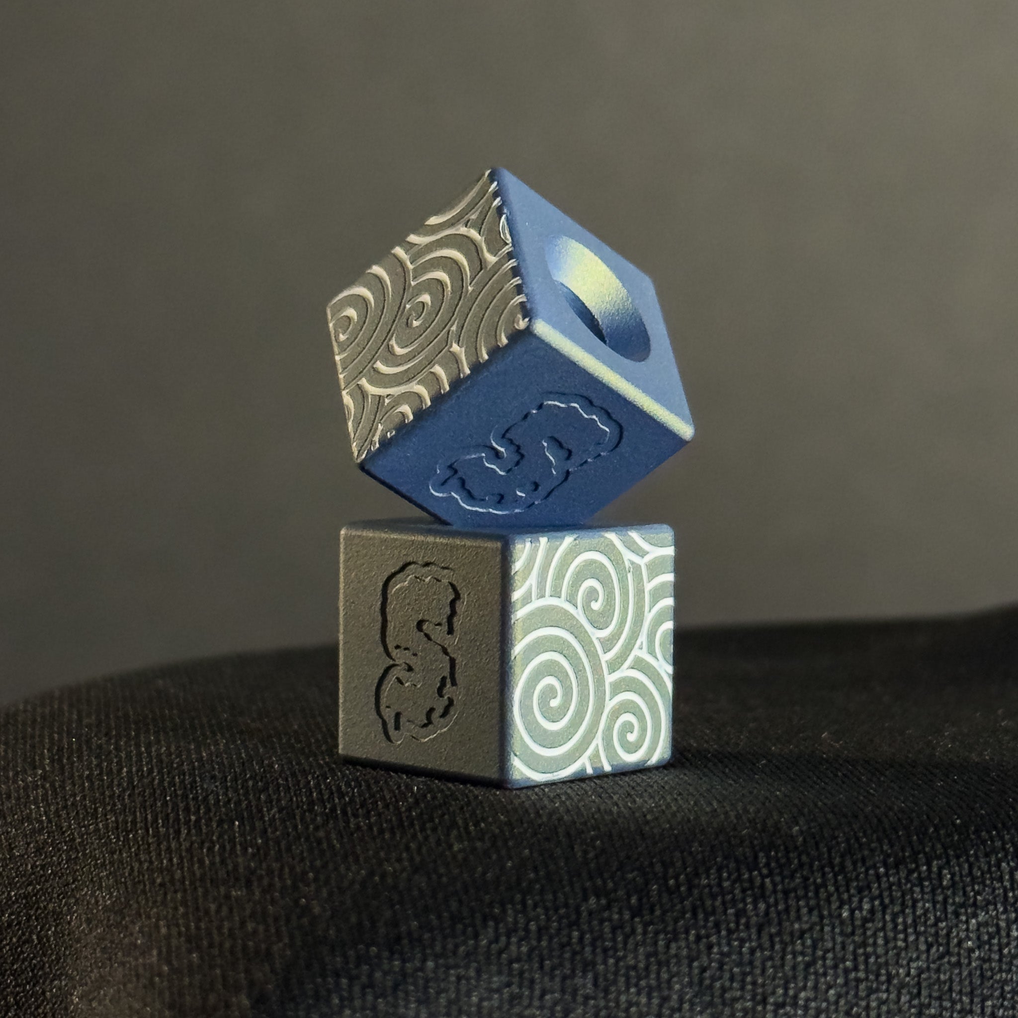 Paracord Bead Cube — White Japanese Pattern in Northern Lights Cerakote