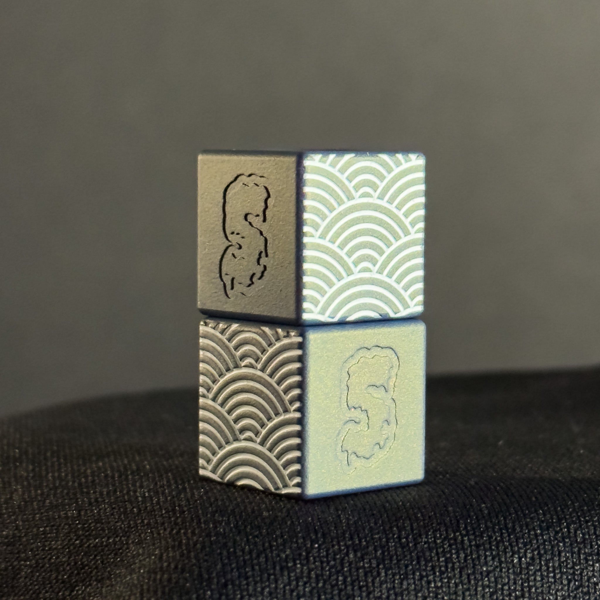 Cube Paracord Bead — White Seigaiha Pattern in Northern Lights Cerakote
