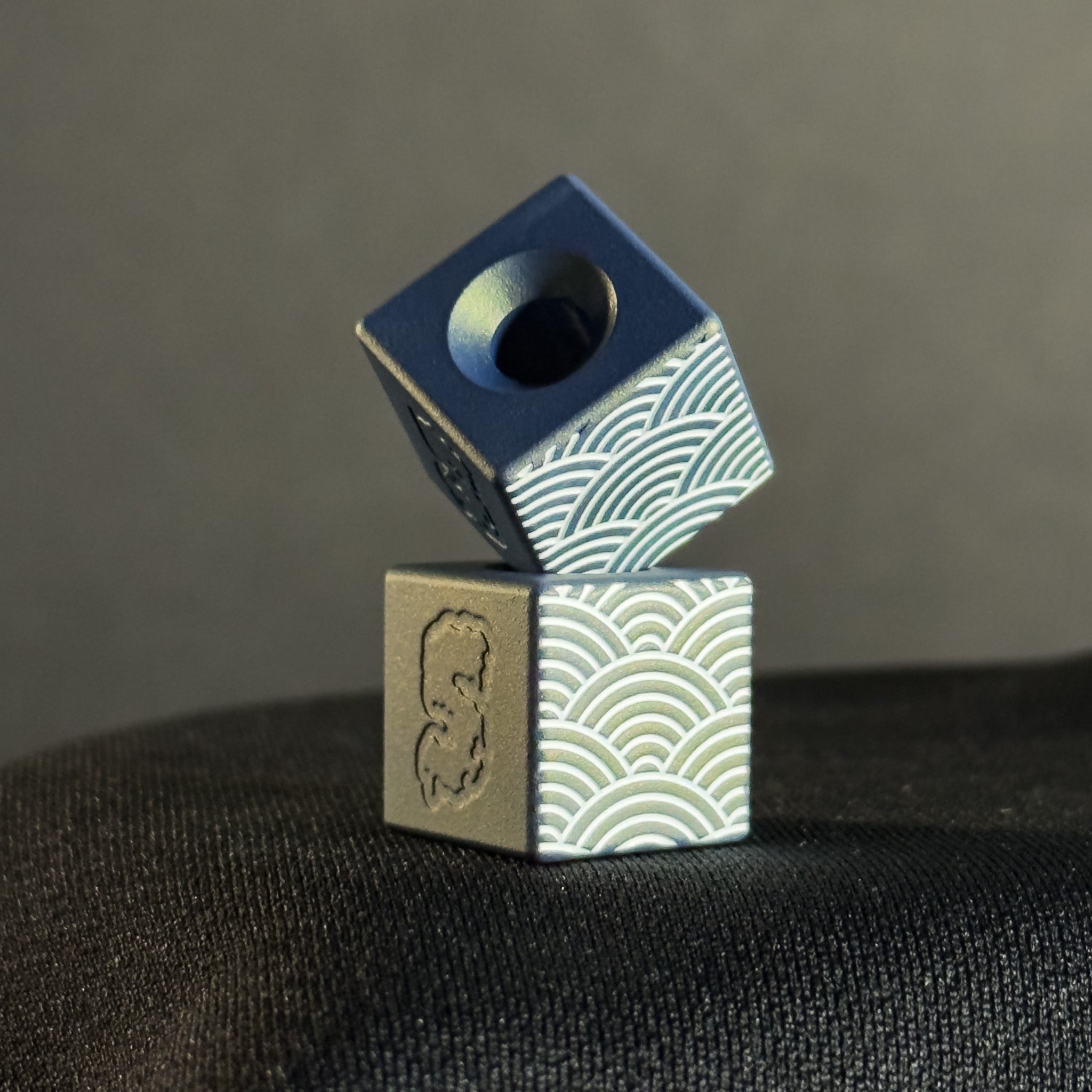 Cube Paracord Bead — White Seigaiha Pattern in Northern Lights Cerakote
