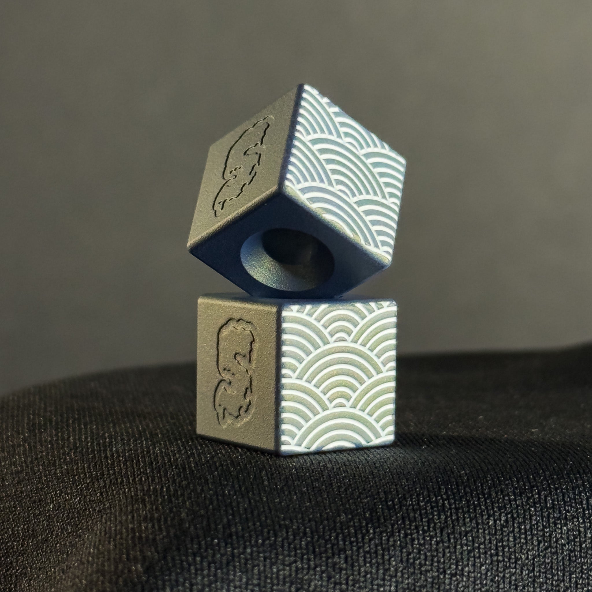 Cube Paracord Bead — White Seigaiha Pattern in Northern Lights Cerakote