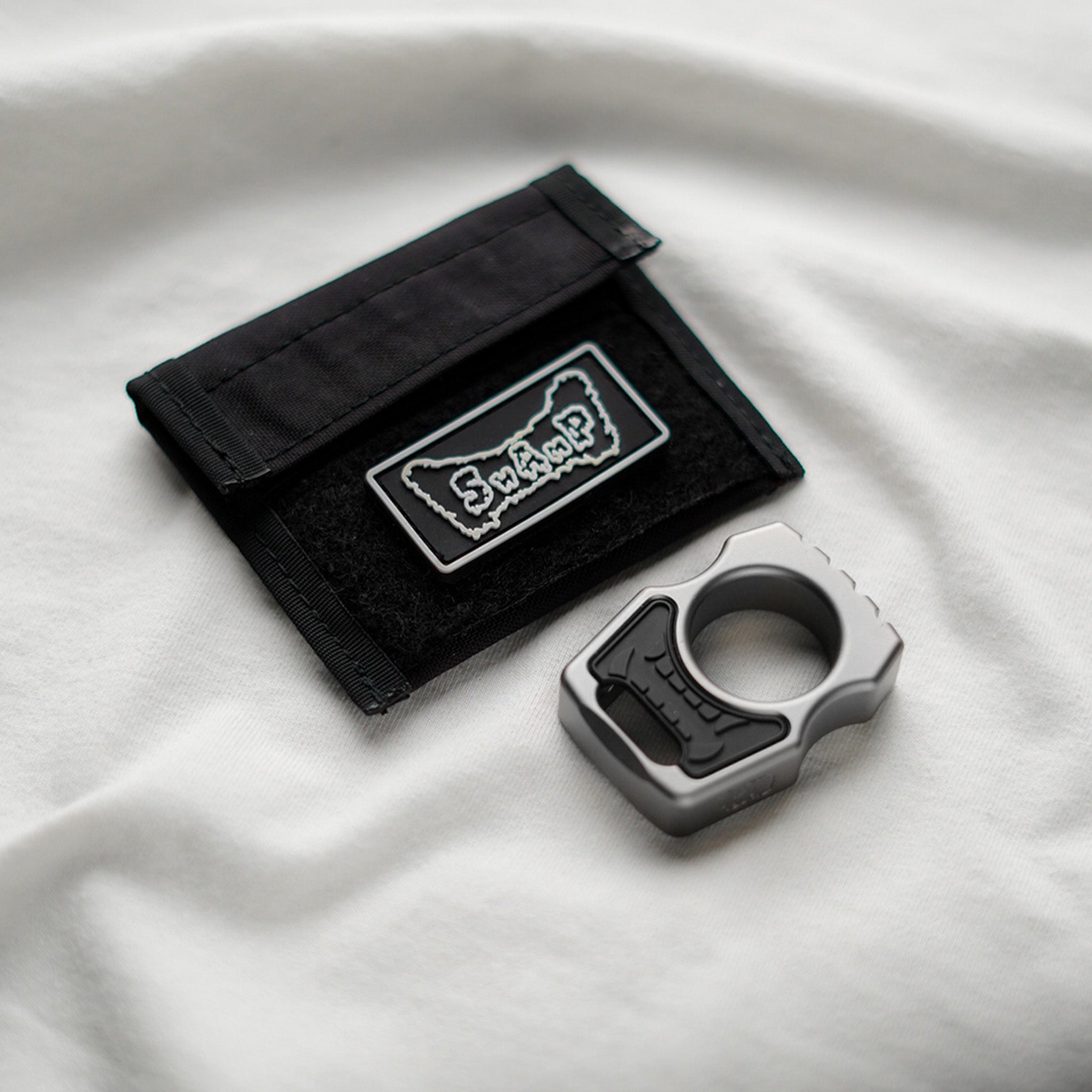 Set of Titanium Keychain Swampy Whale & Replaceable Black Aluminum Inlay Mengu Mempo